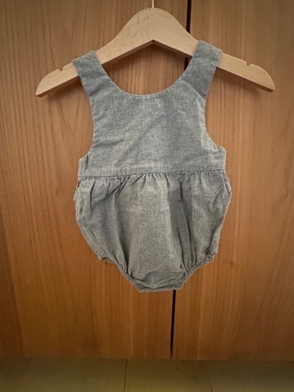 Jacadi Paris Gray Ruffled Flannel Romper 3M / 60cm